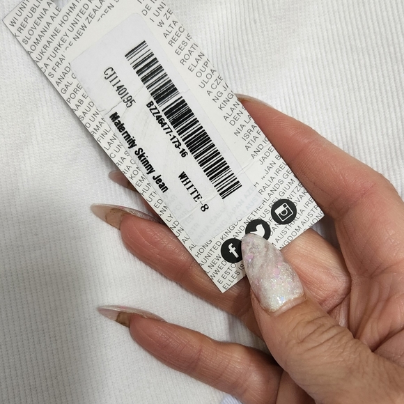 Boo hoo maternity pants - Picture 2 of 3